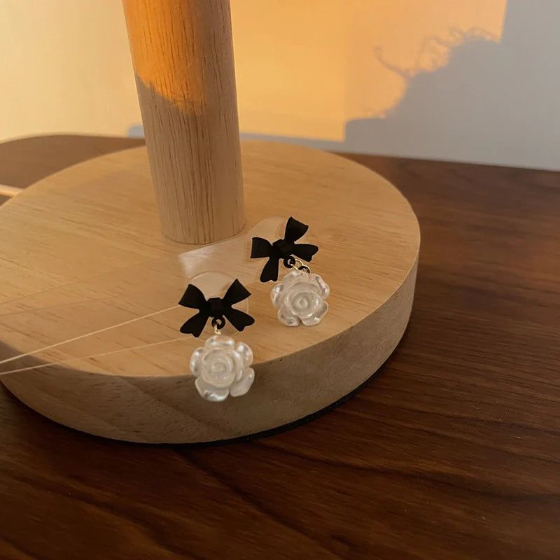 Flower and bow Earings for women