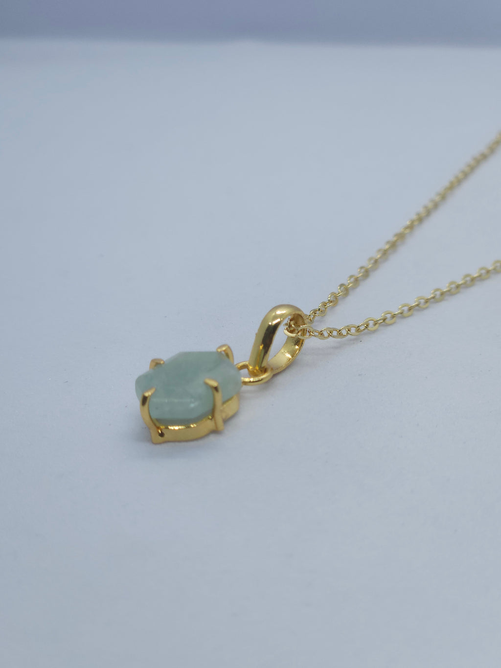 Hexagonal Prong Shape Pendant