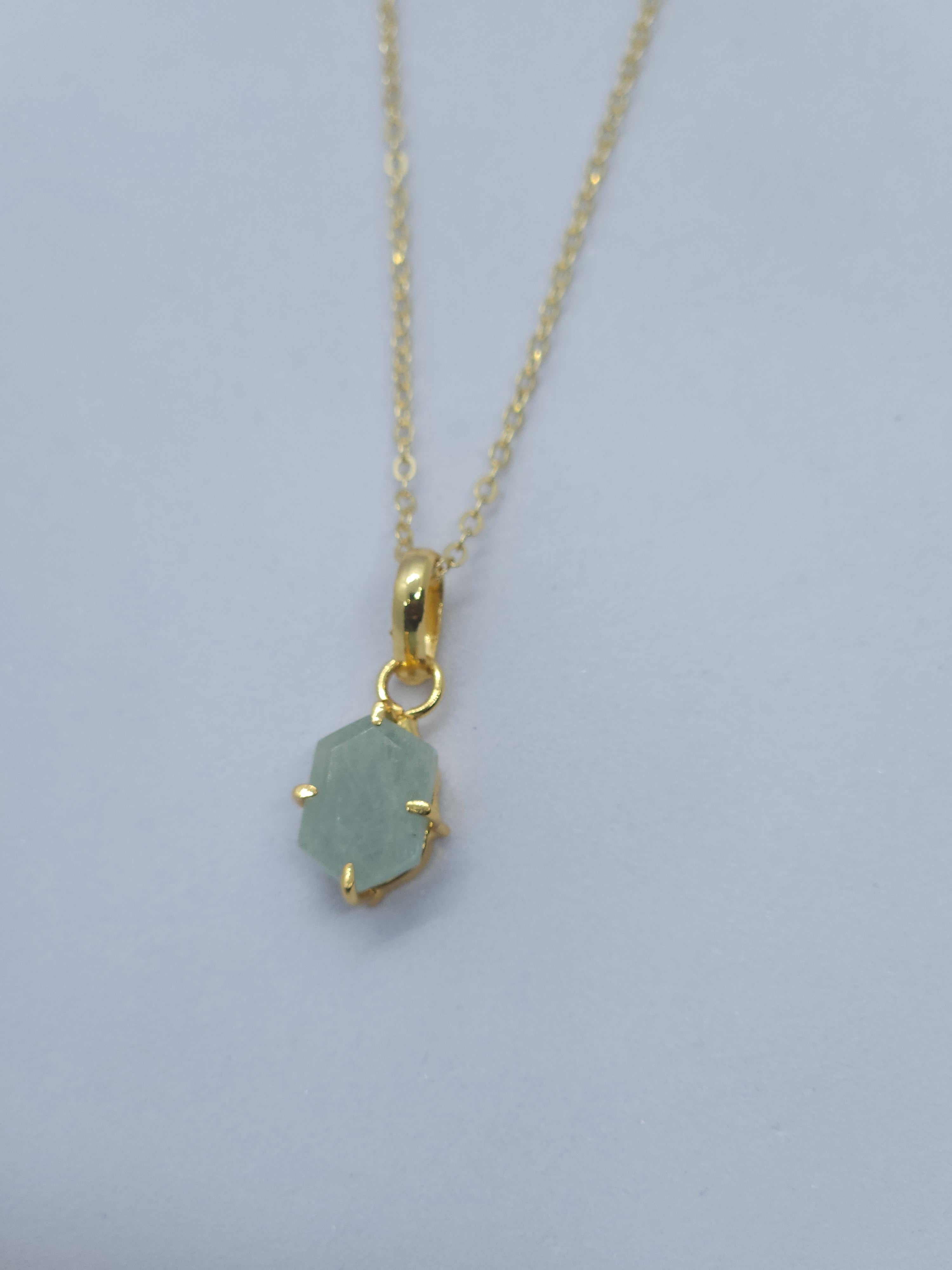 Hexagonal Prong Shape Pendant
