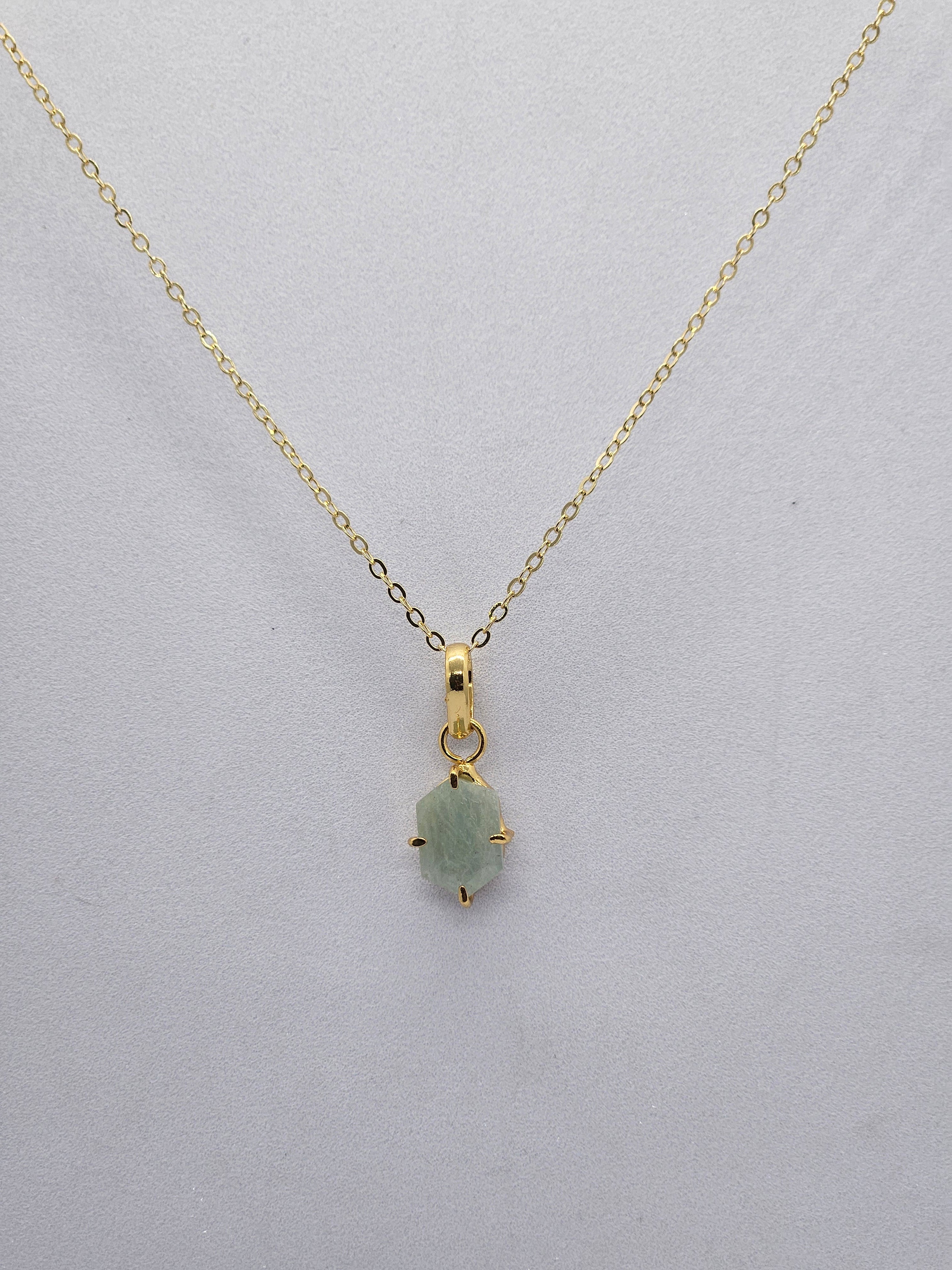 Hexagonal Prong Shape Pendant