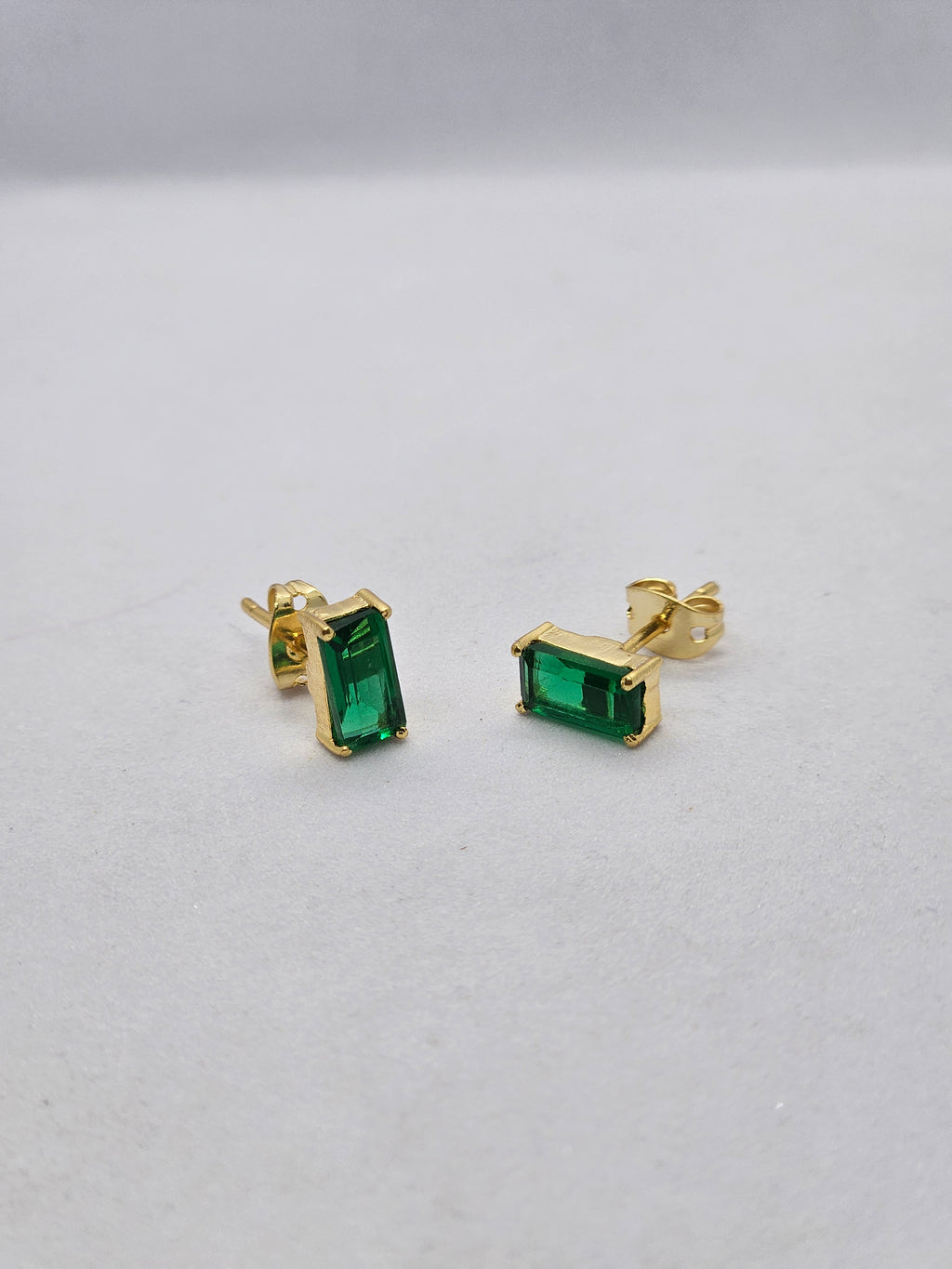 Birthstone Baguette Prong Set Earring Stud