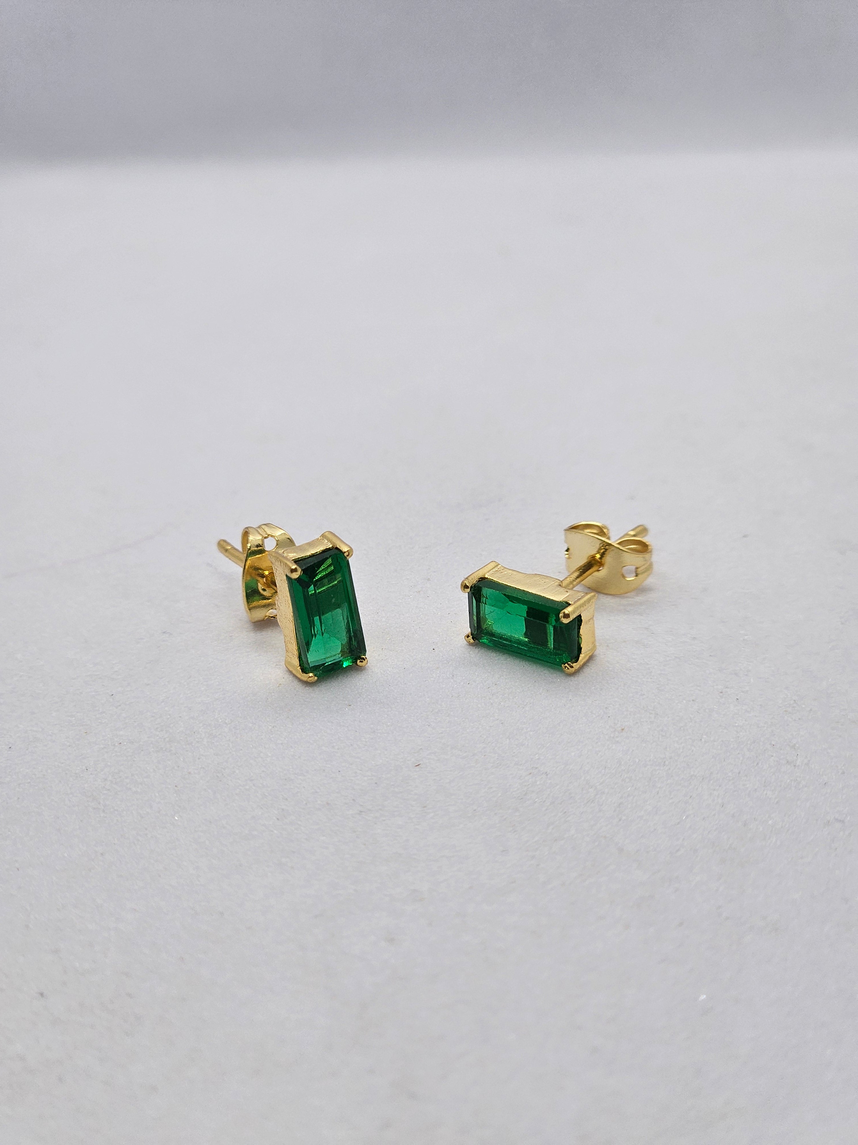 Birthstone Baguette Prong Set Earring Stud