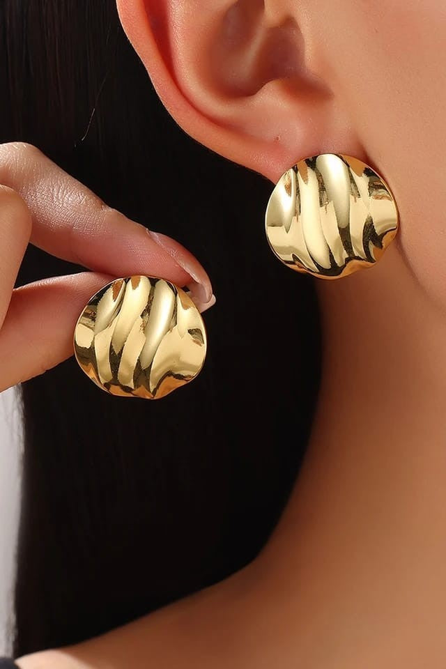Stainless steel Earrings for women Anti tarnish and Anti Allergic Colour::- Gold 18 k gold plated, superior Quality