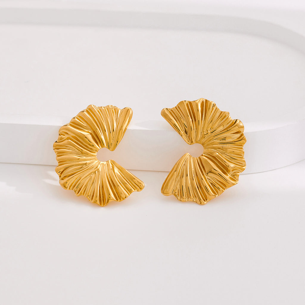 Stainless steel Earrings for women Colour:- GoldAnti tarnish and Anti allergic 18 k gold plating Superior quality jewellery