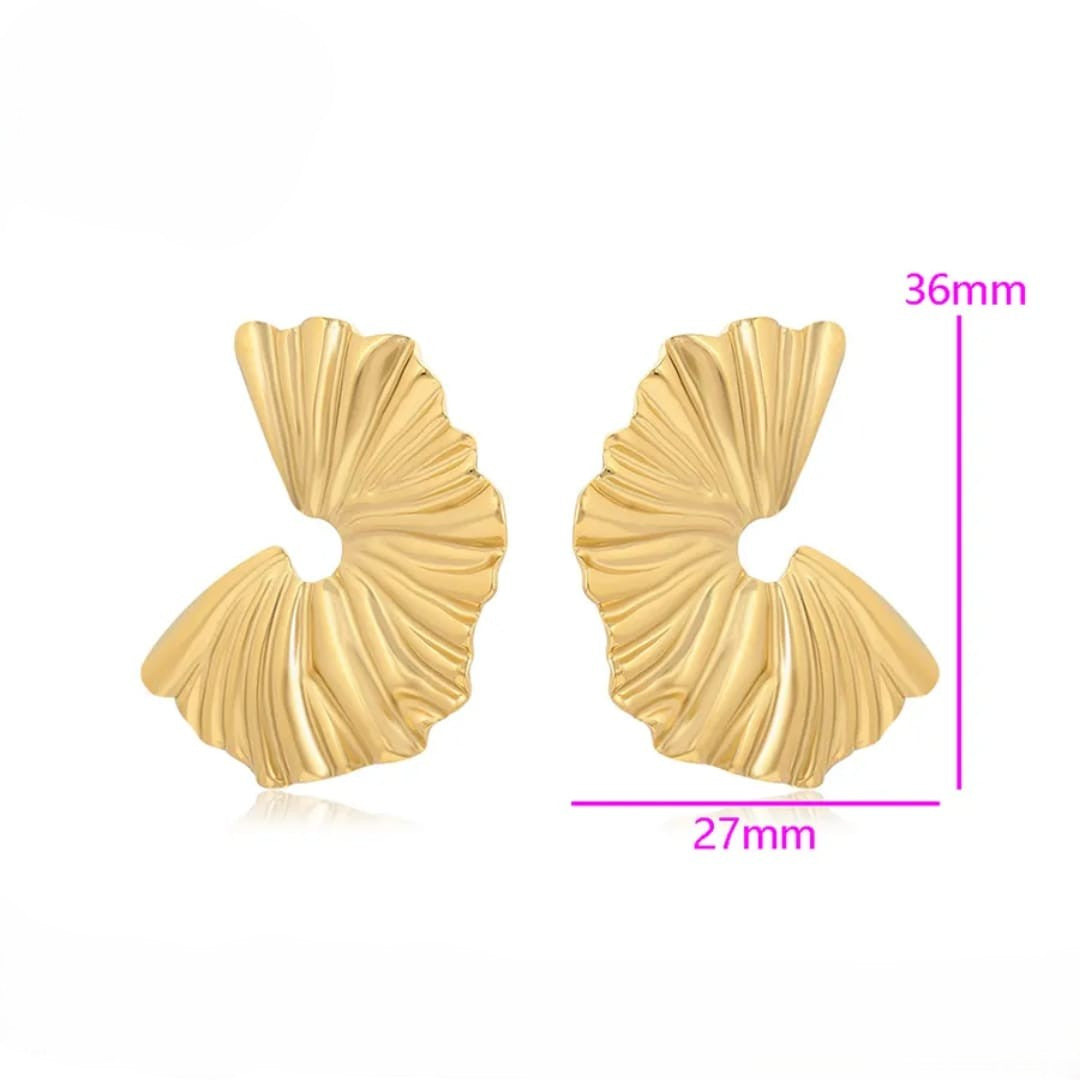 Stainless steel Earrings for women Colour:- GoldAnti tarnish and Anti allergic 18 k gold plating Superior quality jewellery