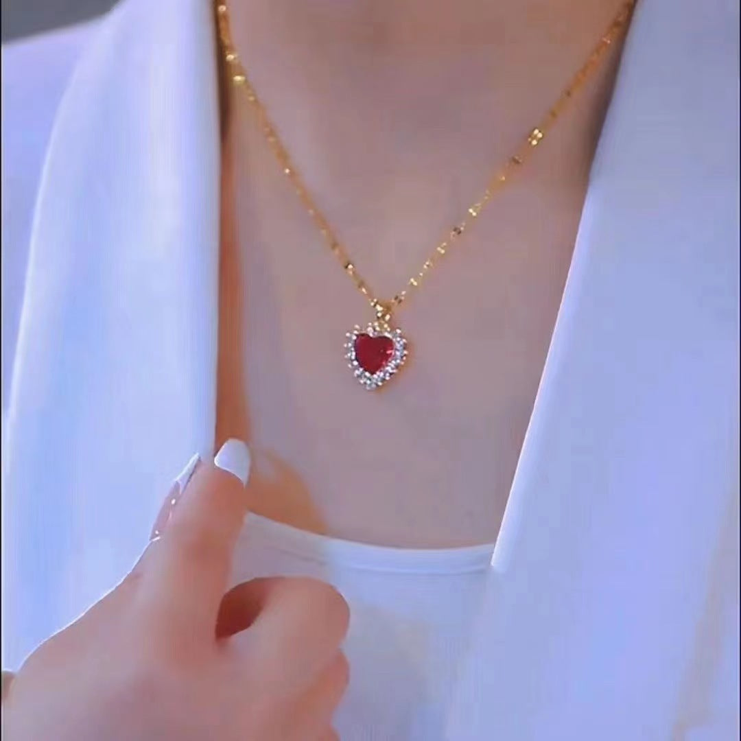 Women's luxury style Necklace Colour:- GoldMaterial:- Stainless steel+ Zircon Anti Tarnish and Anti Allergic