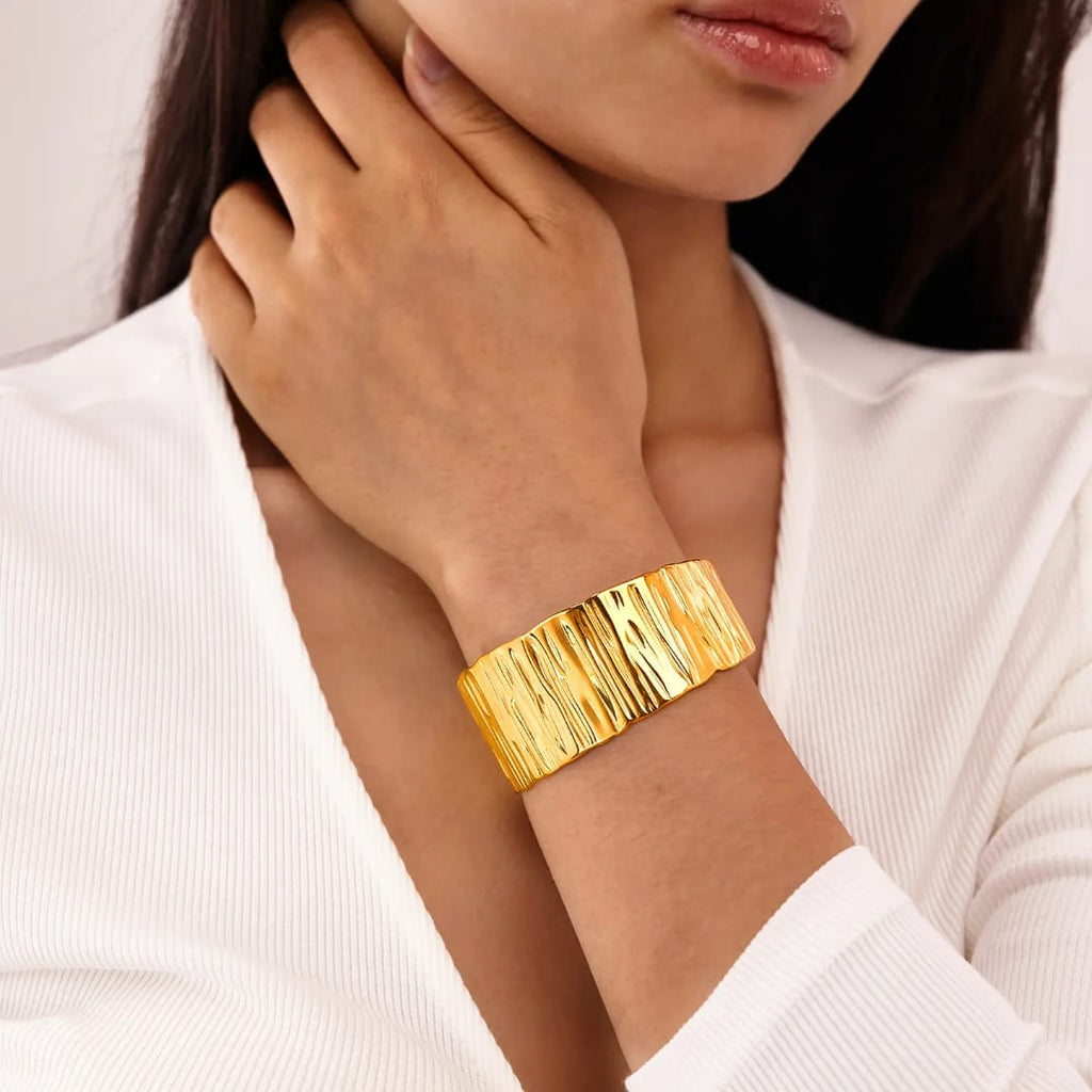 Stainless steel Bracelet for women Anti tarnish and Anti Allergic Unique designs and superior Quality Pack of 1 piece only