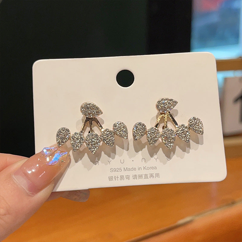 Zircon and Stone drop Earrings Material :- Rhinestones and AlloyColor :- Gold