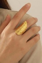 Statement finger rings