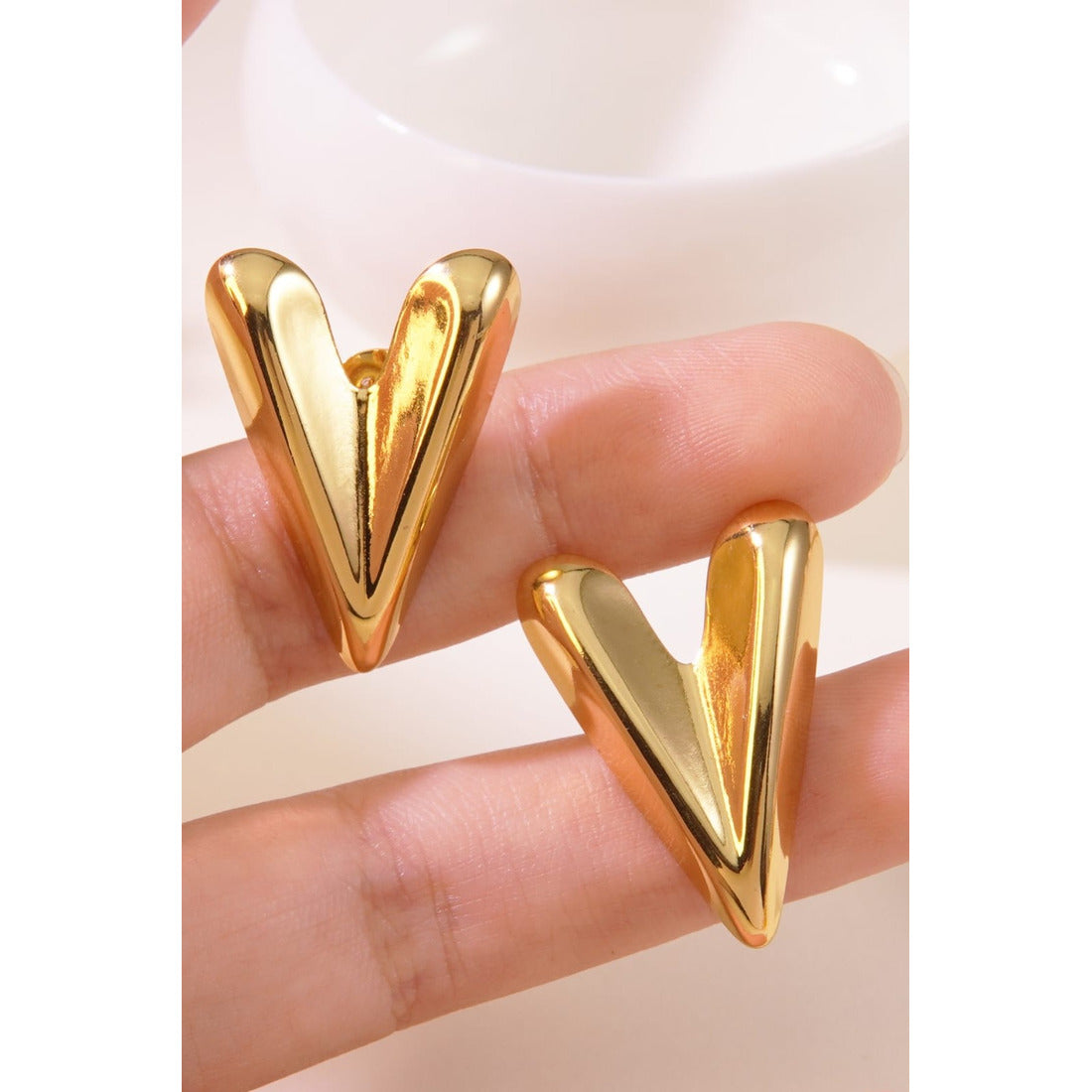 Stainless steel Earrings Hear shaped Anti Tarnish and Anti Allergic 18 k gold plating