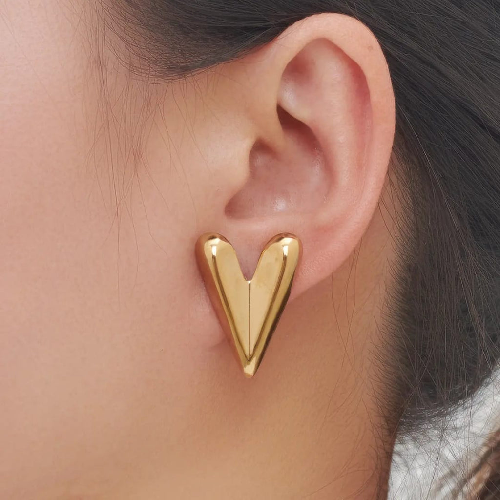 Stainless steel Earrings Hear shaped Anti Tarnish and Anti Allergic 18 k gold plating
