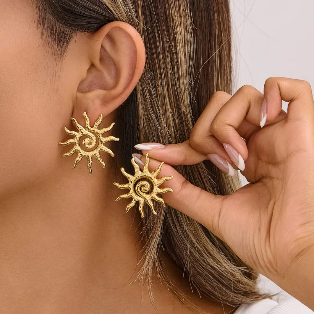 Stainless steel Earrings, sun shape Anti tarnish and Anti allergic 18 k gold plated Superior Quality