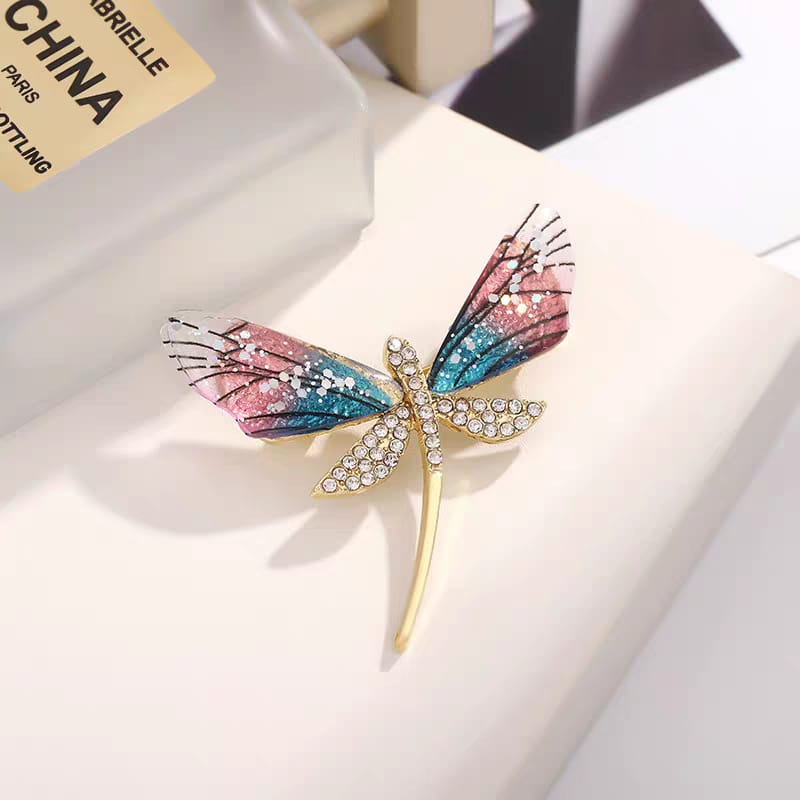 Brooches for Men's and Women Unisex style Party wear look Anti Tarnish and Anti allergic