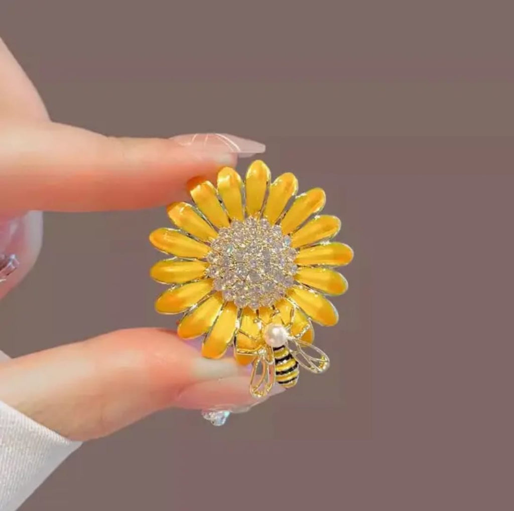 Honey bee and Sunflower combination brooch