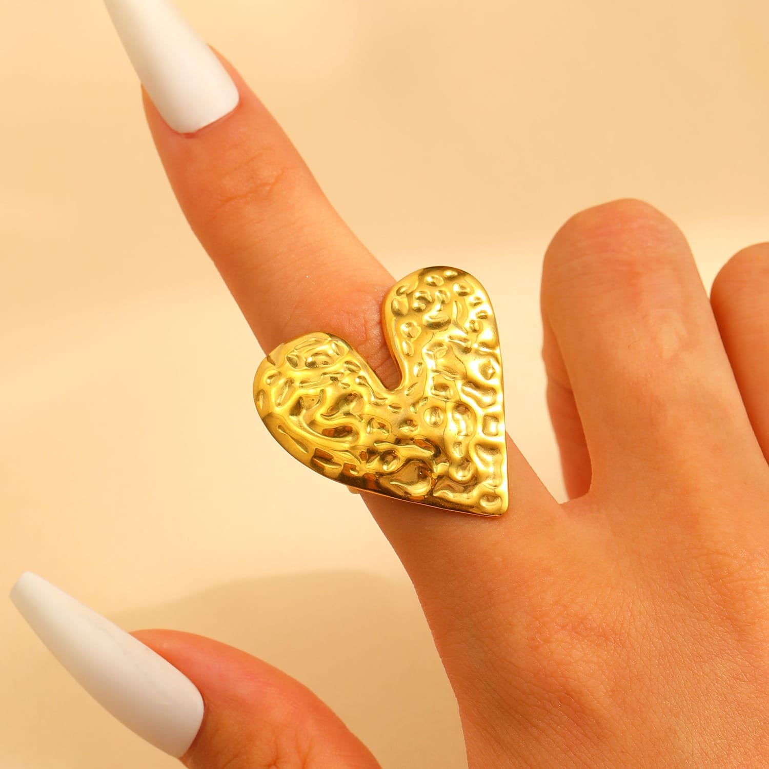 Statement finger rings for women Material:- Stainless steel Colour:- GoldAnti tarnish and Anti Allergic Superior Quality products
