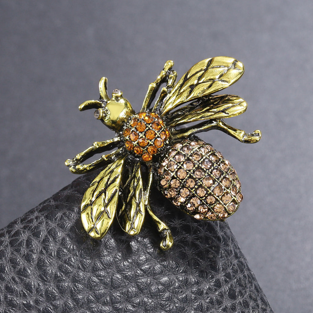 Brooches for Men's and Women Unisex style Party wear look Anti Tarnish and Anti allergic