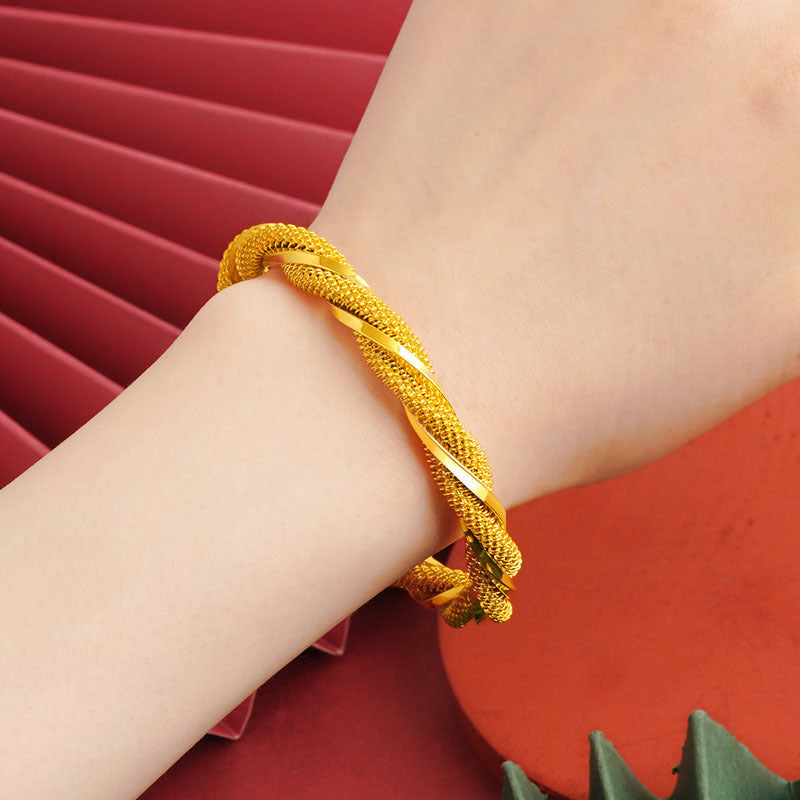 Pack of 2 bangles Weeding style Gold colour Anti Tarnish and Anti allergic Material:- Stainless steel and copper