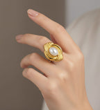 Statement finger rings for women