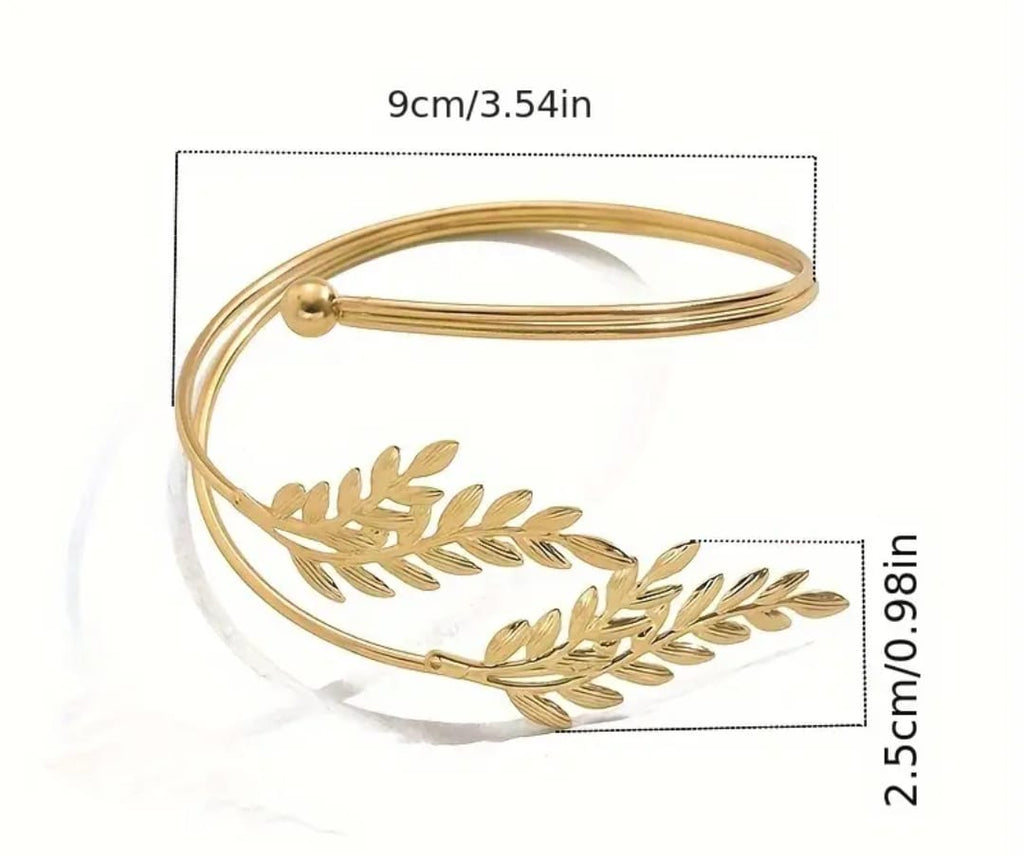 Armlets for women, double leaf shaped Anti tarnish and Anti Allergic Material:- Alloy copper