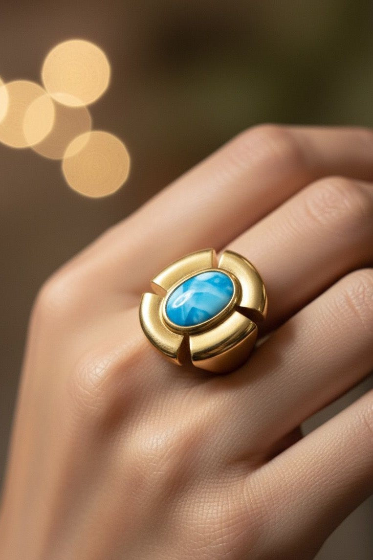 Statement finger rings for women Material:- Stainless steel Colour:- GoldAnti tarnish and Anti Allergic Superior Quality products
