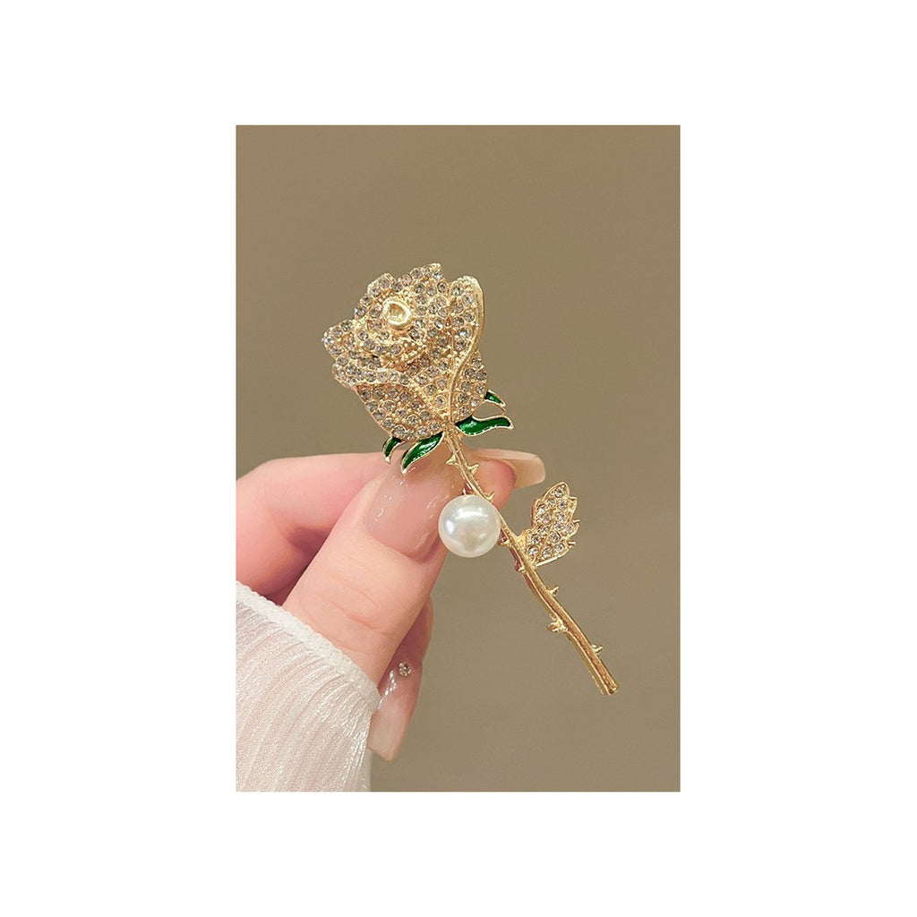 Flower shape brooch Unisex style Colour:- White & gold Anti tarnish and Anti Allergic Superior Quality and big size