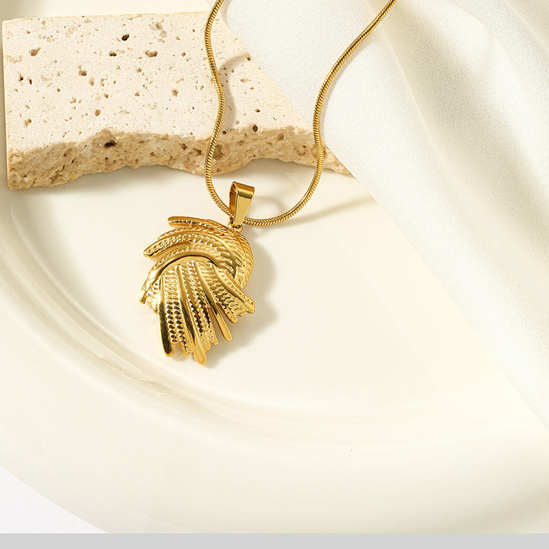 Anti tarnished, statement Necklace for women18 k gold plated Colour:- Gold Anti allergic and Superior Quality