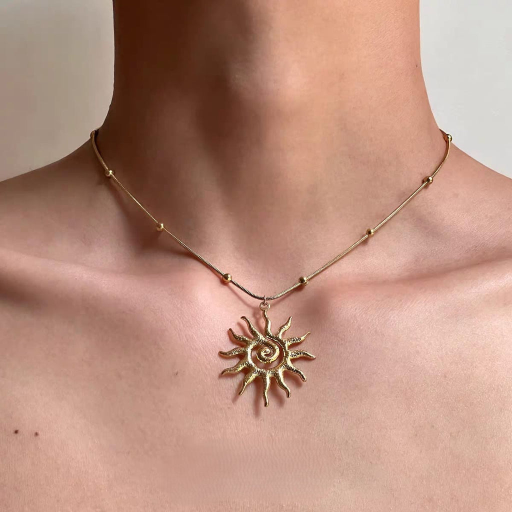 Stainless steel  sun shaped Necklace for women Colour:- Gold Anti Tarnish and Anti Allergic 18 k gold plated