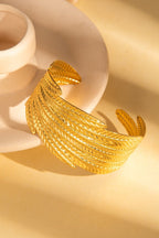 Anti Tarnish women bracelets Colour:- Gold Material:- SteelSuperior Quality products