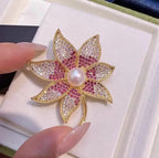 Trendy and Fashionable Brooches Unisex style Material: Alloy Copper Anti Tarnish and Anti Allergic