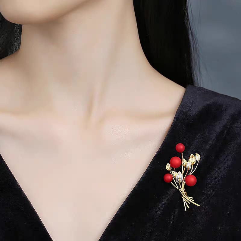 Hot selling, exclusive launch Brooches Unisex style Material:- Copper Alloy Anti tarnish and Anti Allergic