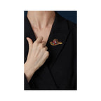 Hat shaped broochUnisex style Material:- Copper AlloyAnti Tarnish and Anti Allergic