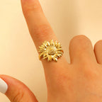 Flower shape Anti tarnish finger rings Colour:- Gold Material:- Stainless steel Superior Quality and Anti Allergic