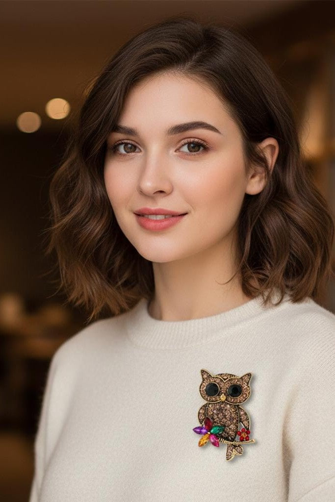 Owl shaped brooch Hot selling and trendy Unisex style for men and women Material:- Alloy copper Anti tarnish and Anti Allergic