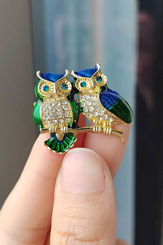 Owl shaped Brooch Unisex style Anti tarnish and Anti Allergic Superior Quality products