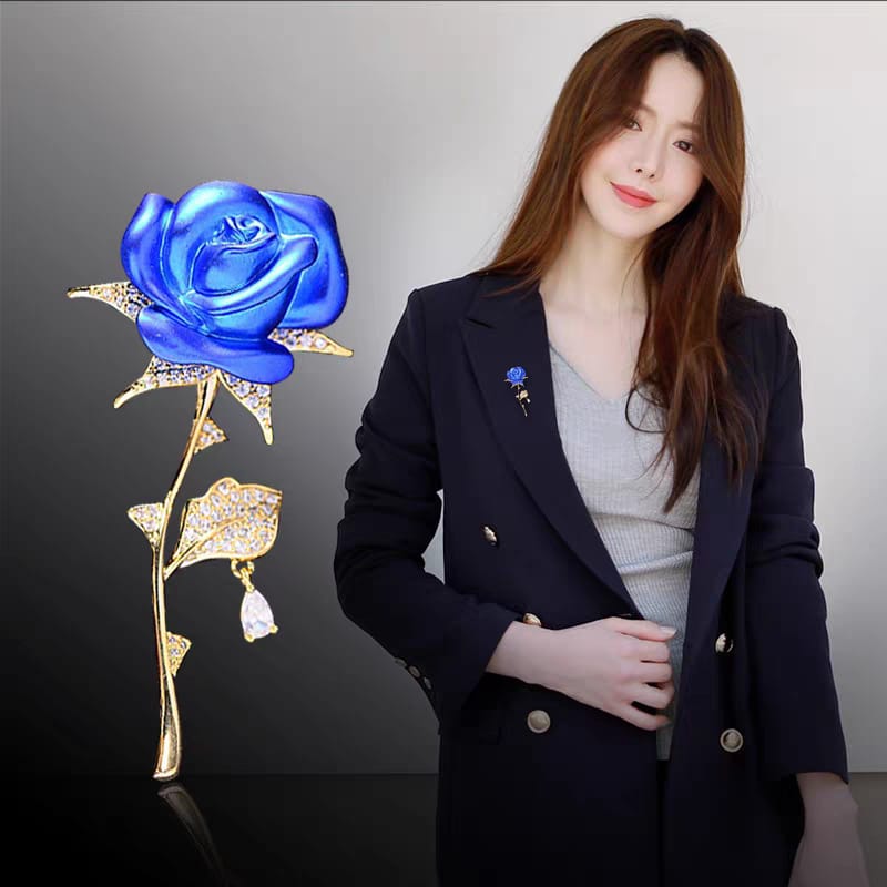 Rose Shaped Brooches Unisex style for men and women both
