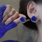 Flower shape Ear studs Material:- Stones+ Alloy Copper Colour:- Same as photo