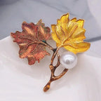 Hot selling Brooches Unisex style Material:- Alloy copper Anti tarnish and Anti Allergic