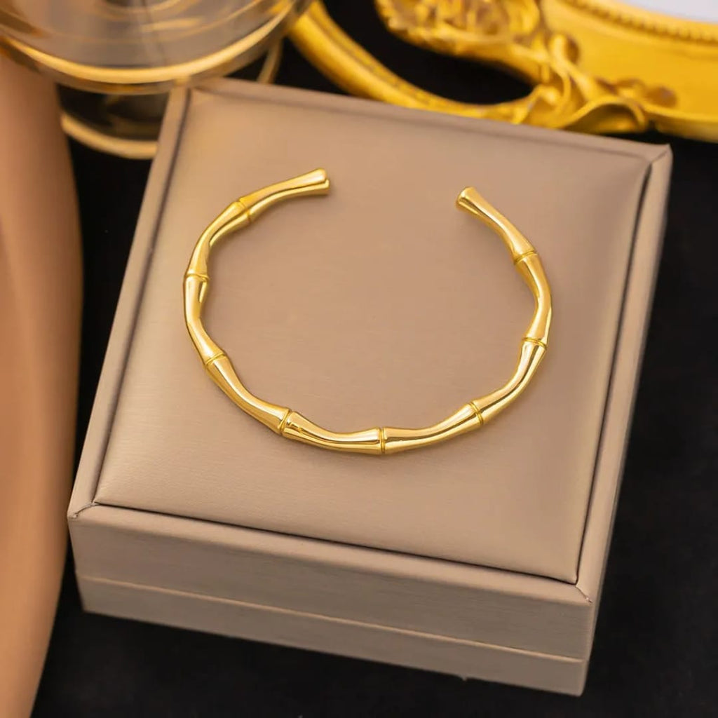 Stainless steel bamboo shaped bracelet Colour:- GoldAnti tarnished and Anti Allergic Superior Quality products