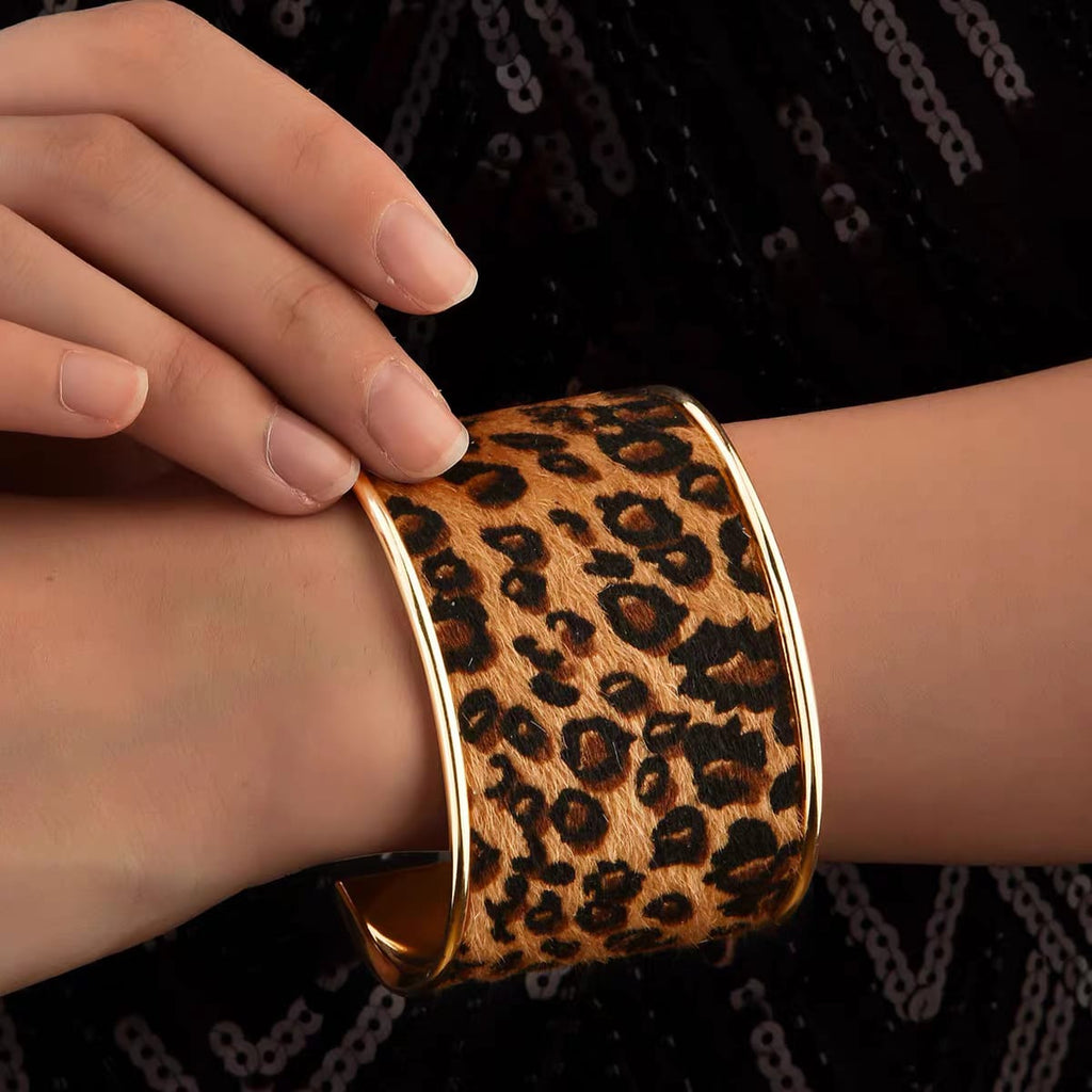 Leopard print bracelet for women