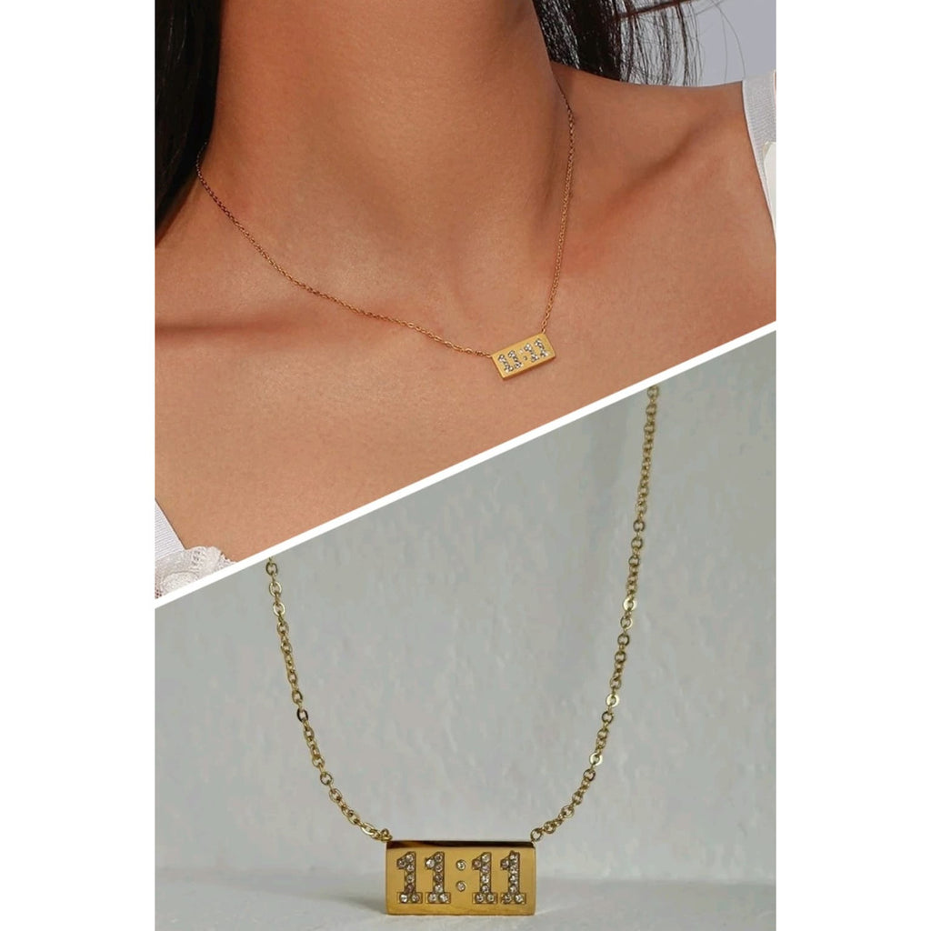 11:11 Lucky Charm Necklace for GirlsMaterial:- Alloy copper Anti tarnish necklace Colour:- Gold