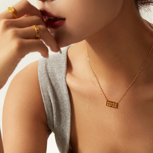 11:11 Lucky Charm Necklace for GirlsMaterial:- Alloy copper Anti tarnish necklace Colour:- Gold