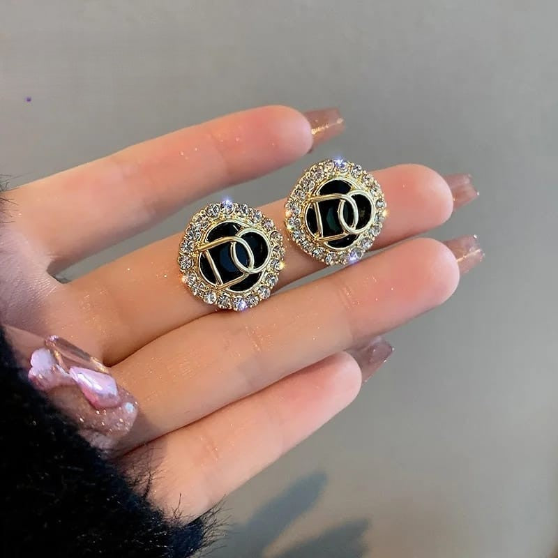 Hot selling Anti tarnish earrings studs
