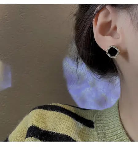 Anti Tarnish Black stone studs