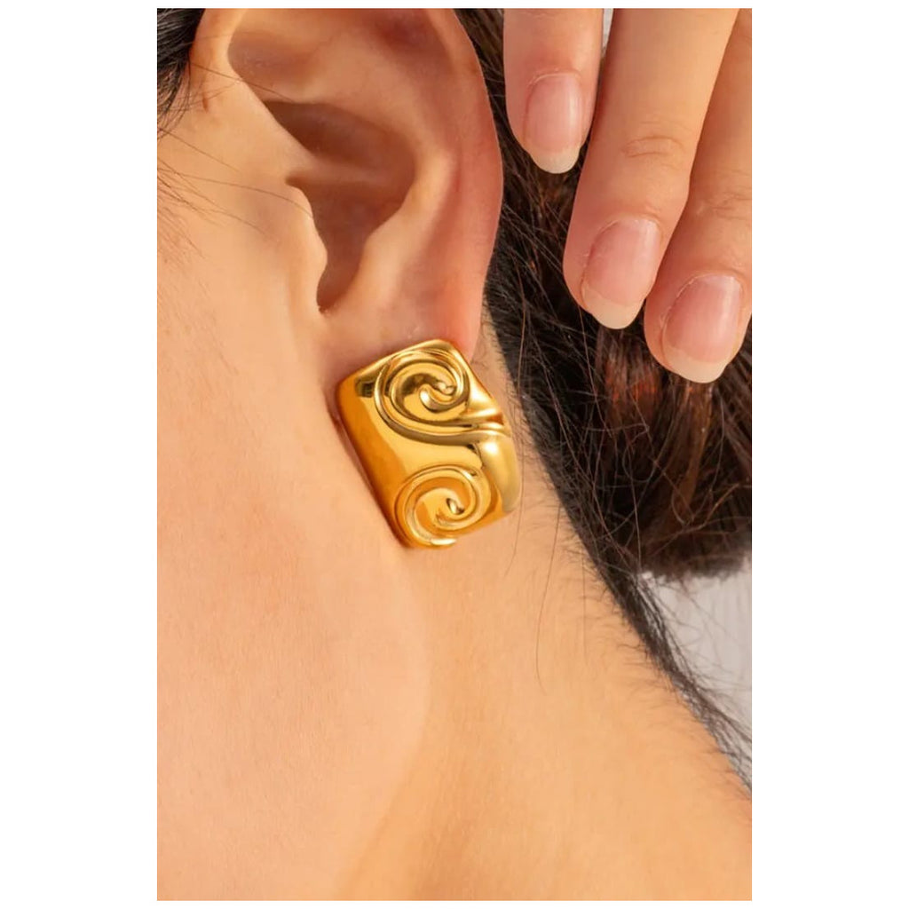 Stainless steel Earrings foe Women18 k gold plated Anti tarnish and Anti Allergic Superior Quality