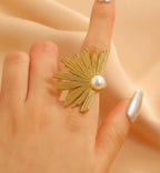 Statement finger rings for women Material:- Stainless steel Colour:- GoldAnti tarnish and Anti Allergic Superior Quality products