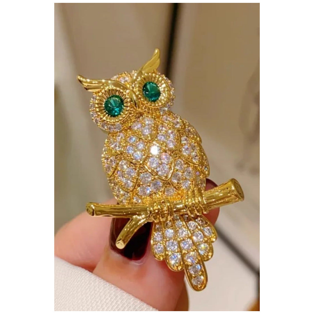 Owl shaped Brooch Unisex style