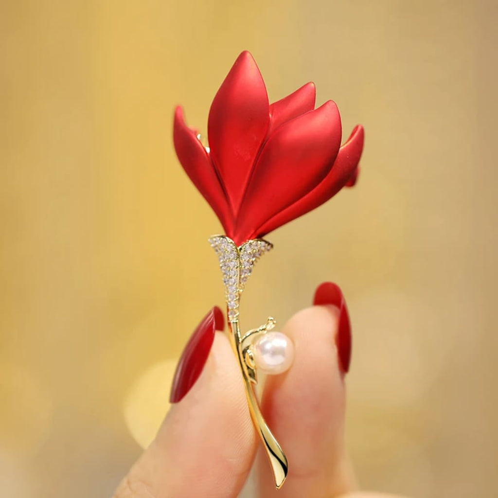 Rose tulip brooch Unisex style for men's and womenMaterial:- Alloy Copper Anti tarnish and Anti Allergic