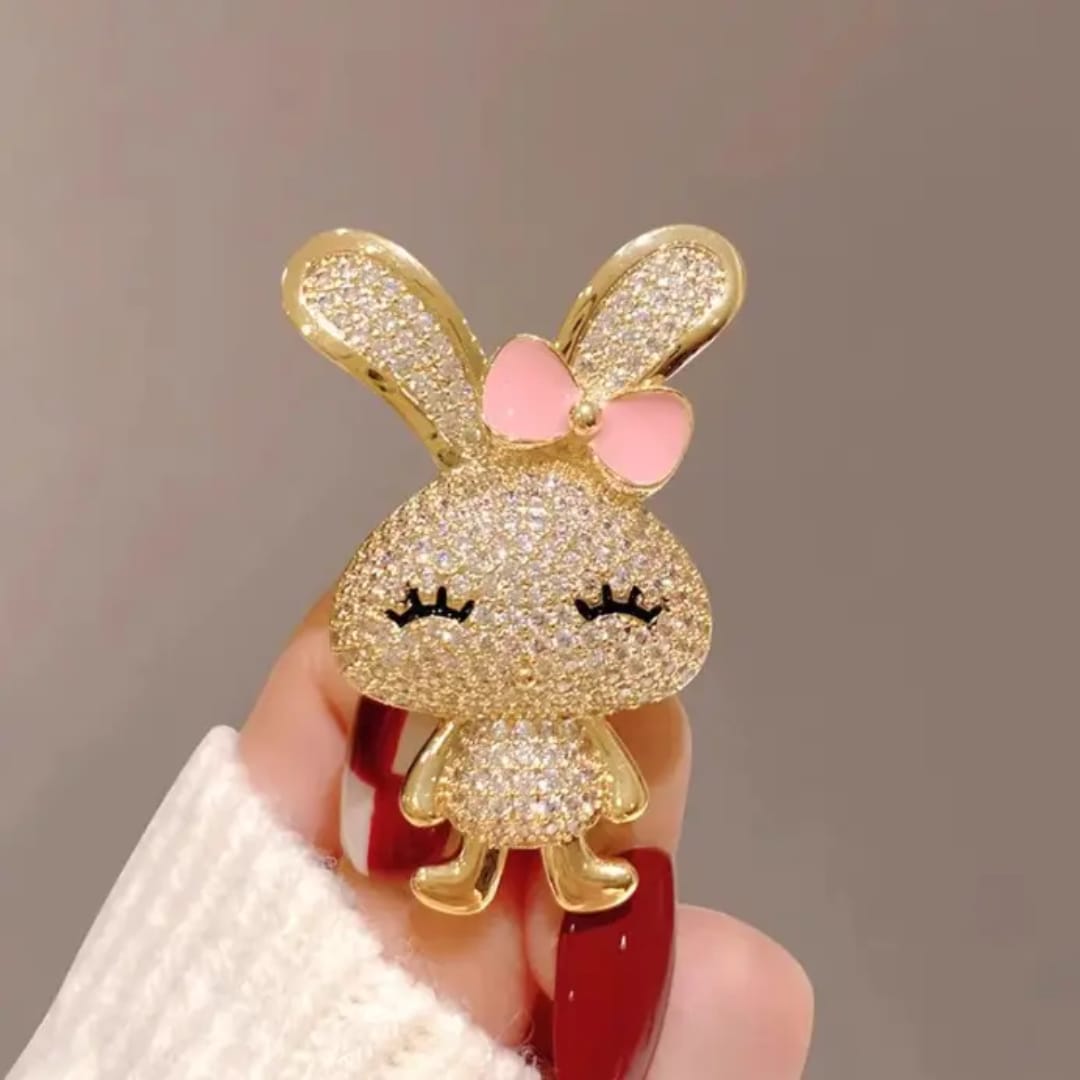 Cute rabbit style Brooch Unisex style for men's and womenColour:- gold Anti Tarnish material, superior Quality