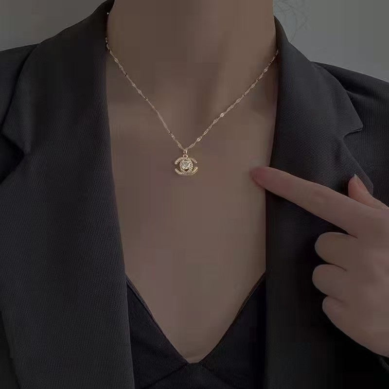Hot selling women necklace Anti tarnish and Anti Allergic Colour:- Gold Superior Quality products