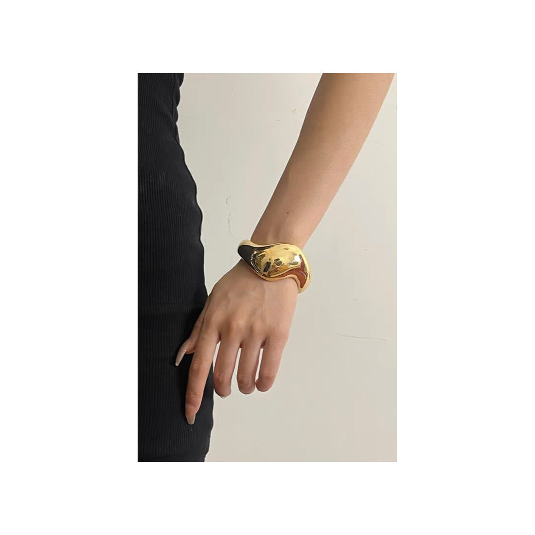 Girlish irregular shape bracelets Hot selling and trendy